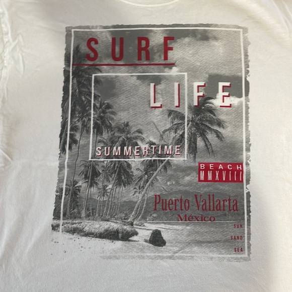 White Puerto Vallarta, Mexico shirt. Size L - Picture 2 of 4